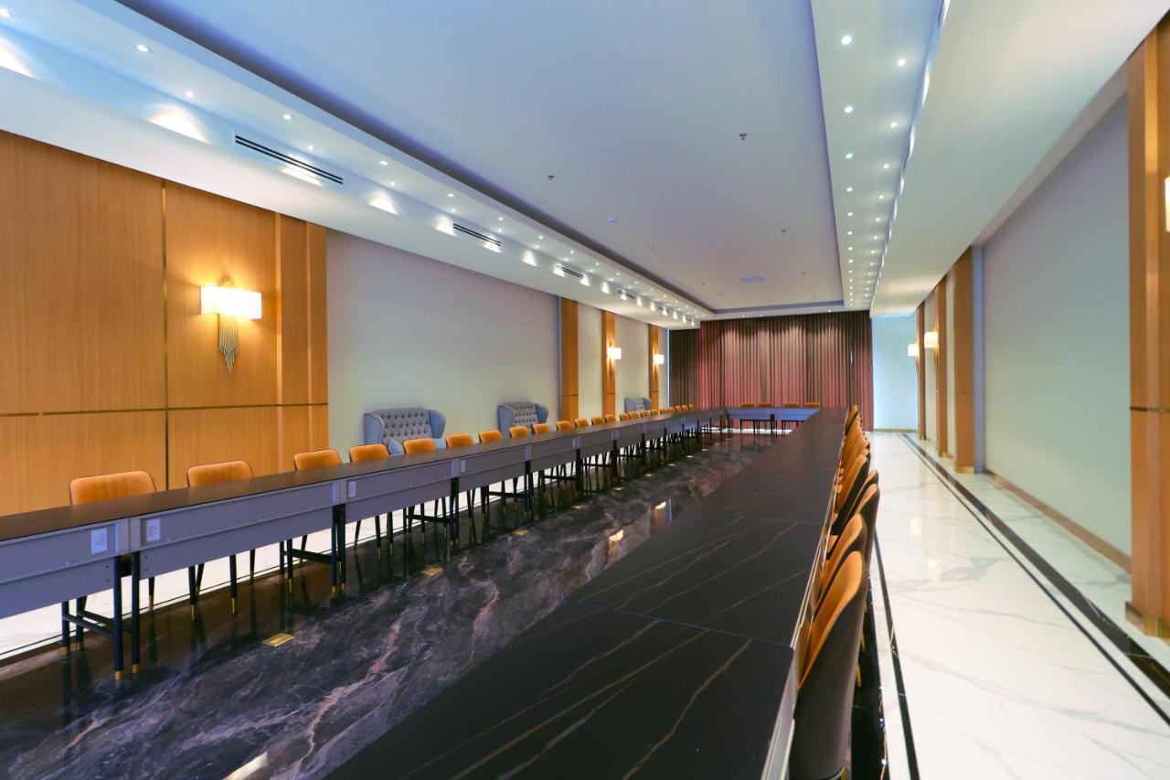 The Rumi Hotel & Residences Dusanbe Kültér fotó